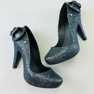 Melissa blue sparkle retro heels Size 7 rosette 5in heels with rounded toe